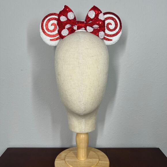 🎄 Peppermint Swirl Minnie Ears | Disney-Inspired Christmas Mouse Ears Headband - Picture 2 of 5